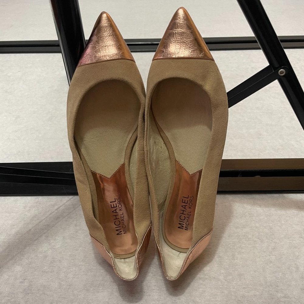 MICHAEL KORS Carissa Toe Cap Flat Rose Pointed - Picture 8 of 9